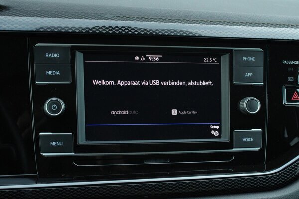 Apple Carplay/Android Auto