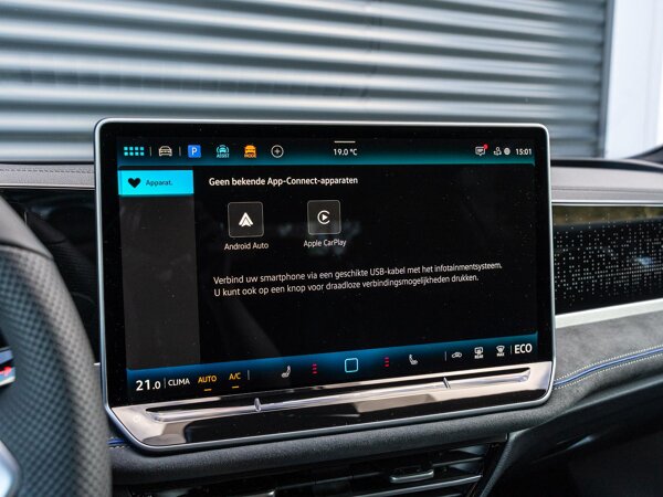 Apple Carplay/Android Auto