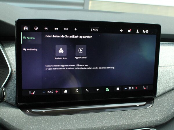 Apple Carplay/Android Auto Apple Carplay/Android Auto