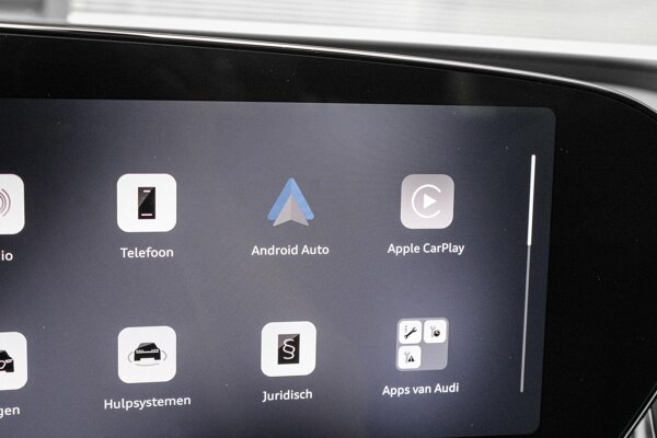 Apple Carplay/Android Auto