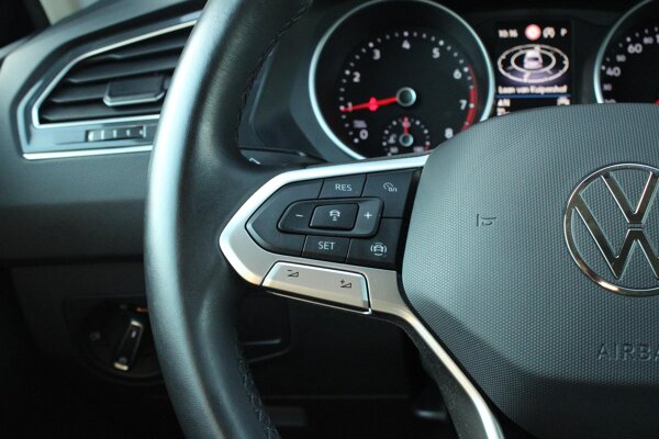 cruise control adaptief met Stop&Go cruise control adaptief met Stop&Go