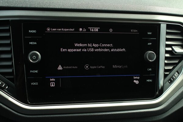 Apple Carplay & Android Auto Apple Carplay & Android Auto