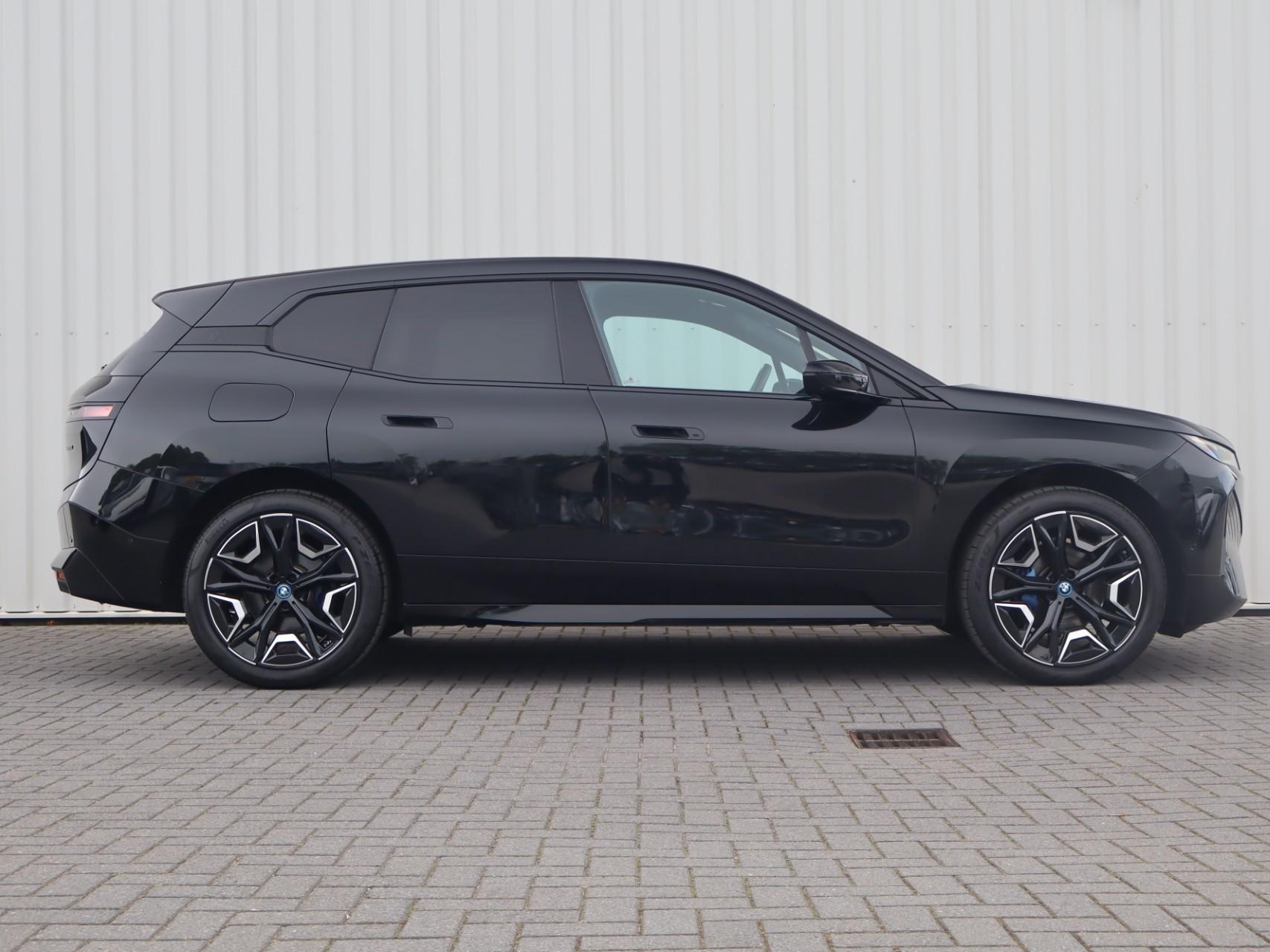 BMW iX xDrive50 524pk High Executive 112 kWh - Afbeelding 3