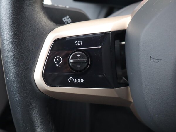 cruise control adaptief met Stop&Go cruise control adaptief met Stop&Go