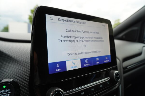 Apple Carplay/Android Auto