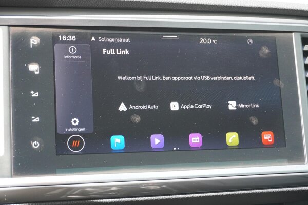Apple Carplay/Android Auto