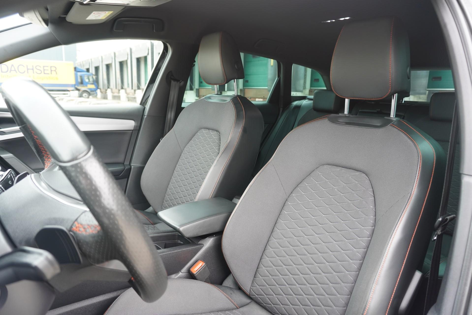 SEAT León