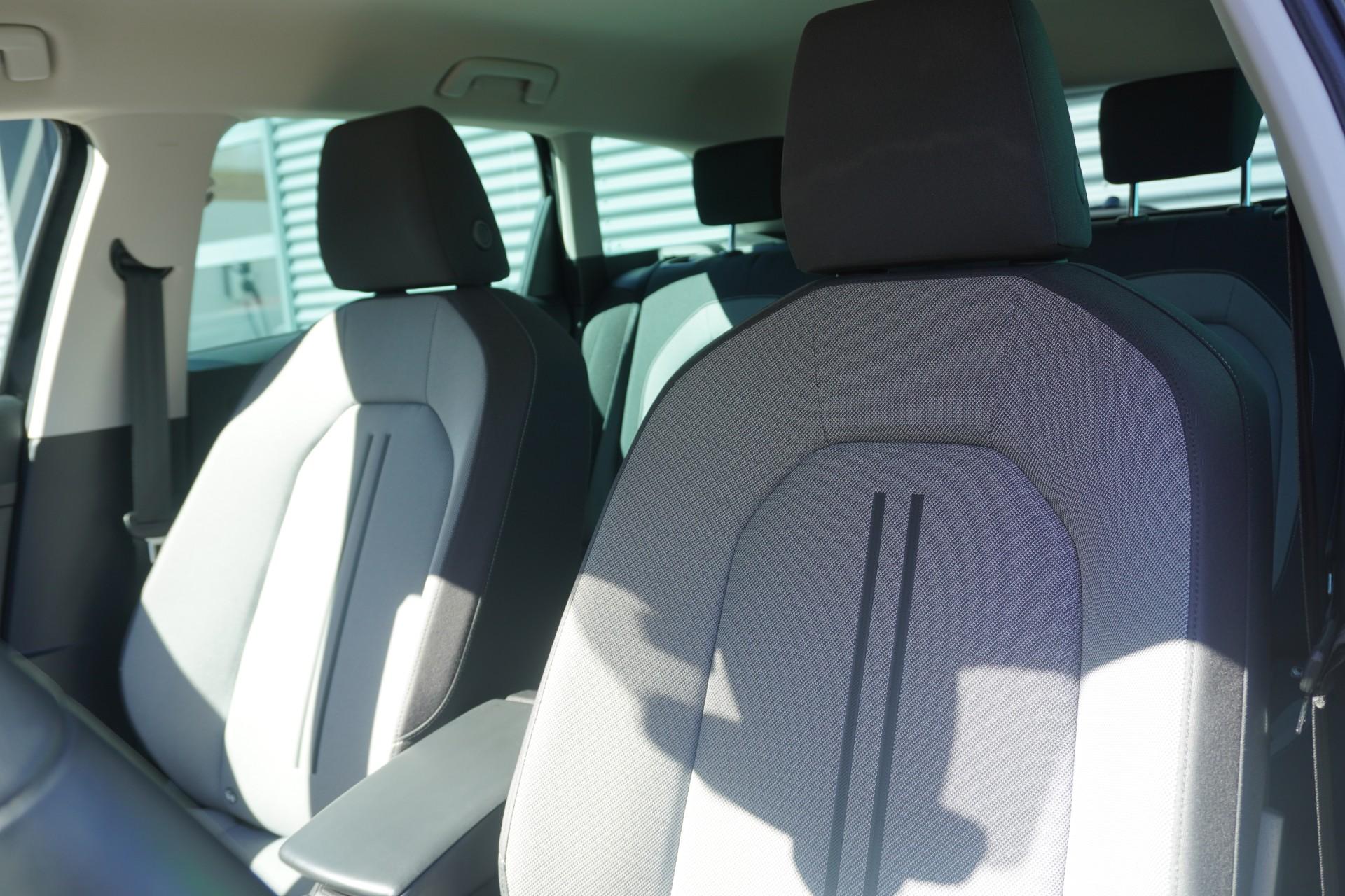 SEAT León