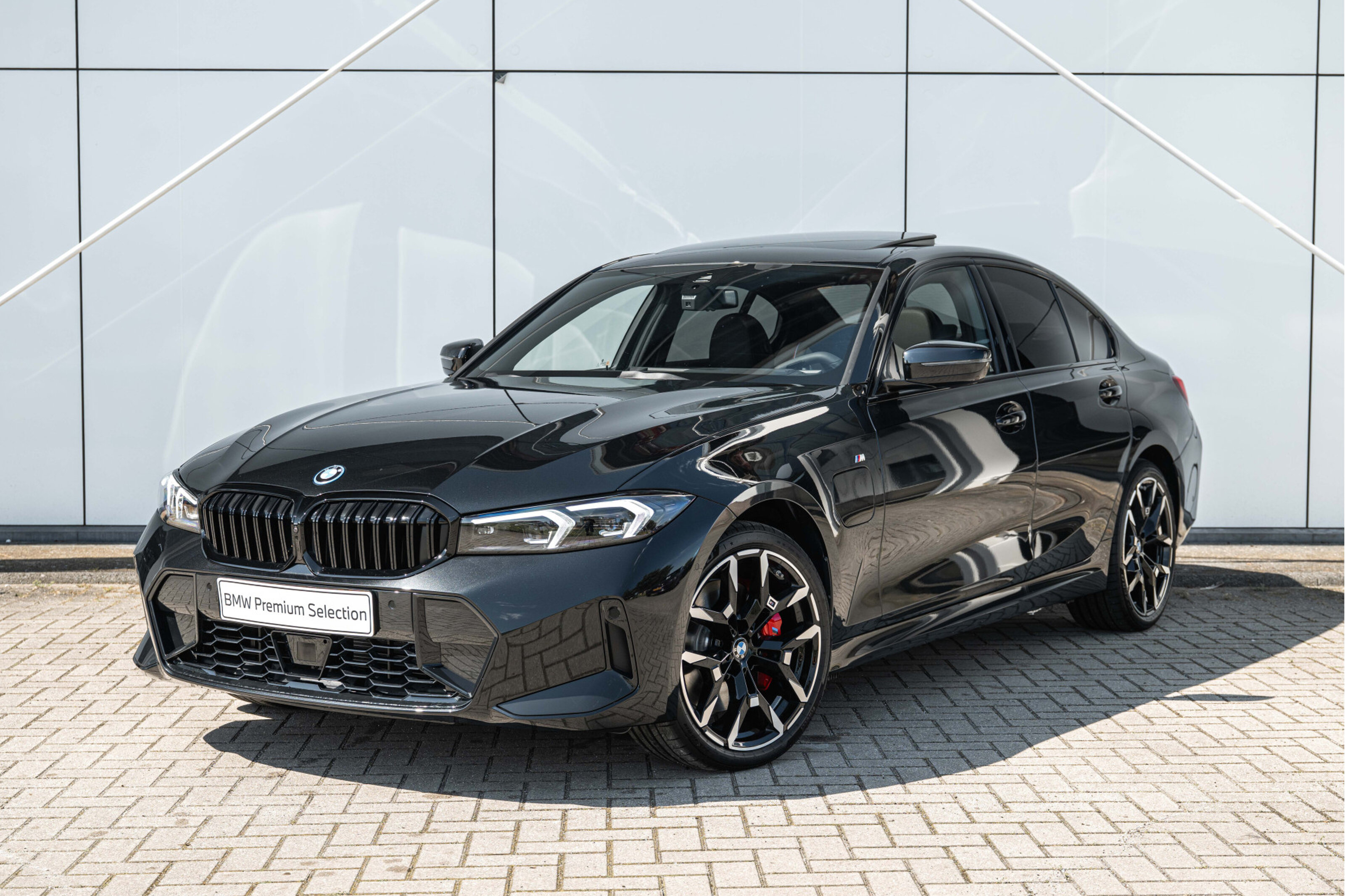 BMW 3 Serie 330e M Sport Automaat