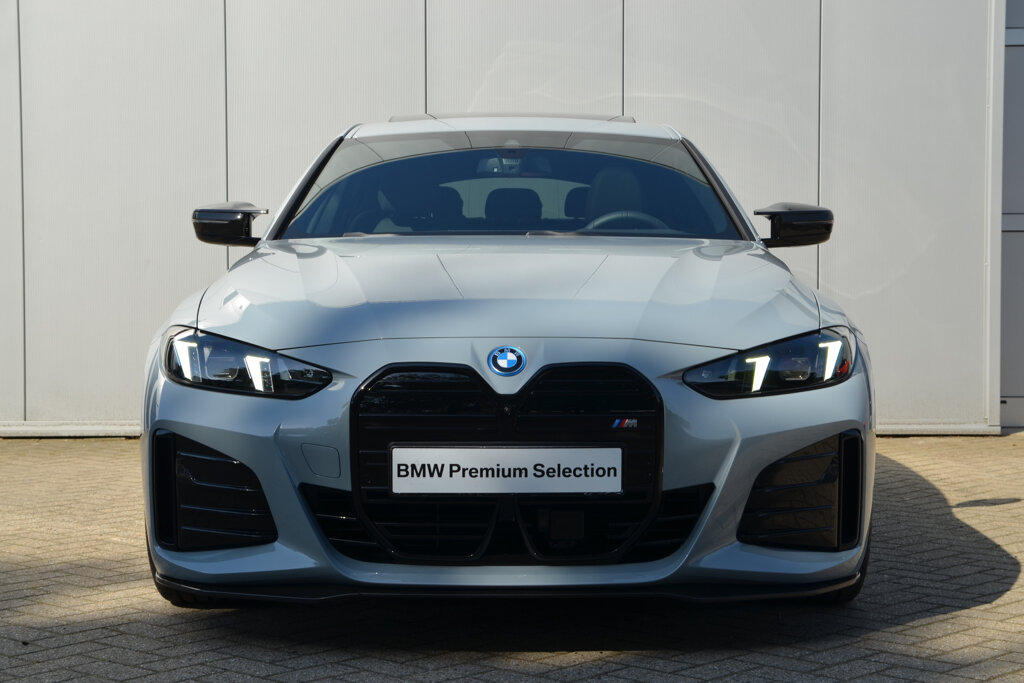 BMW i4 2