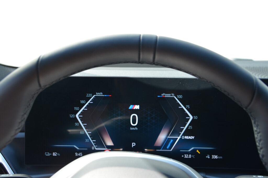 BMW i4 11