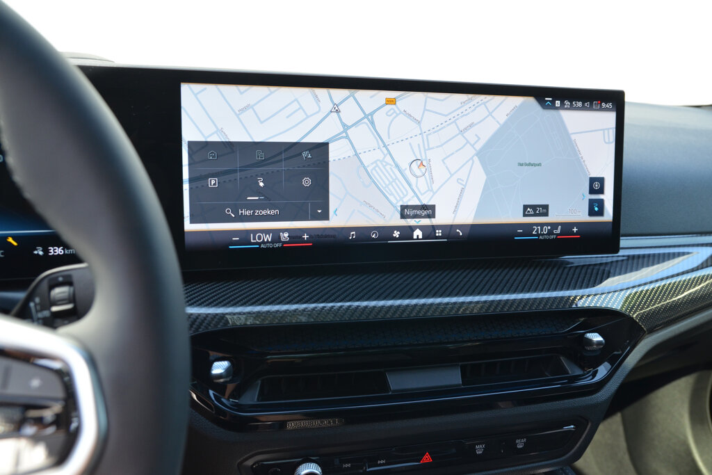 BMW i4 16