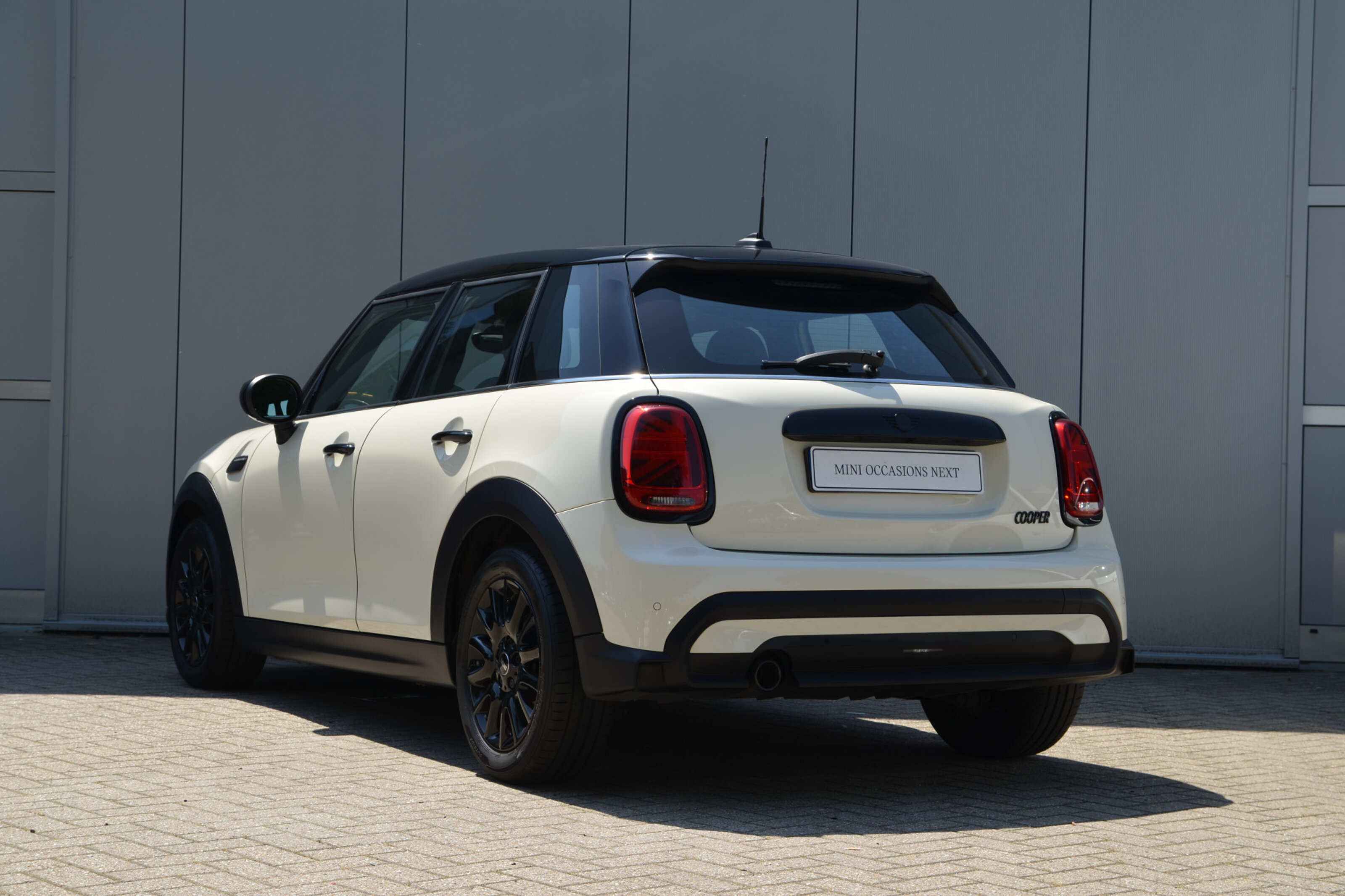 MINI Cooper Hatchback Classic