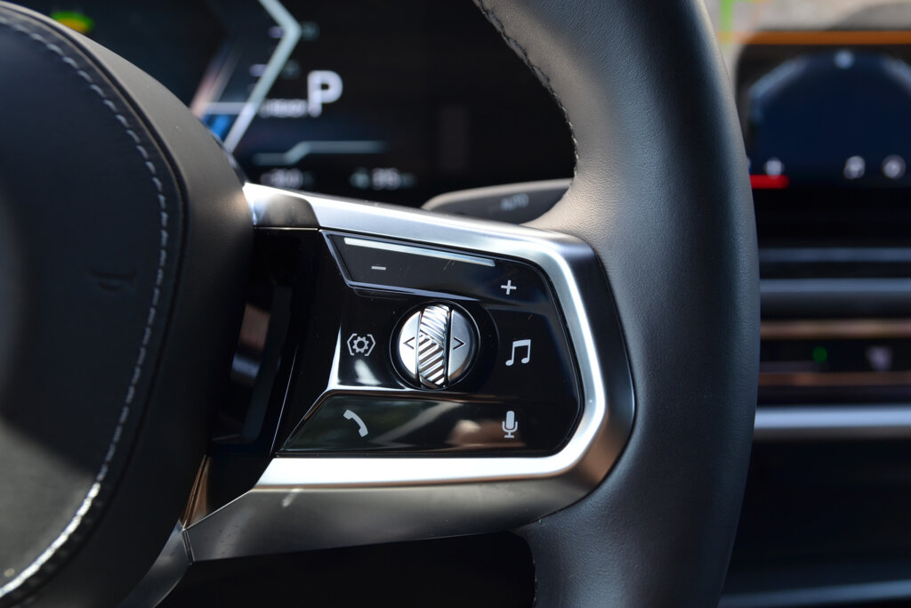 BMW i7 22