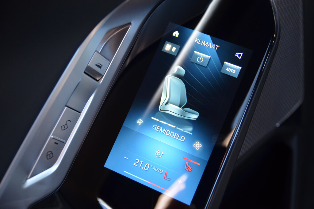 BMW i7 42