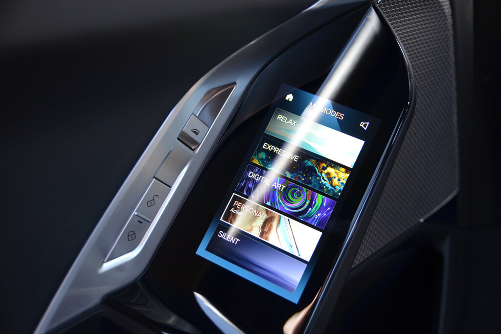 BMW i7 44