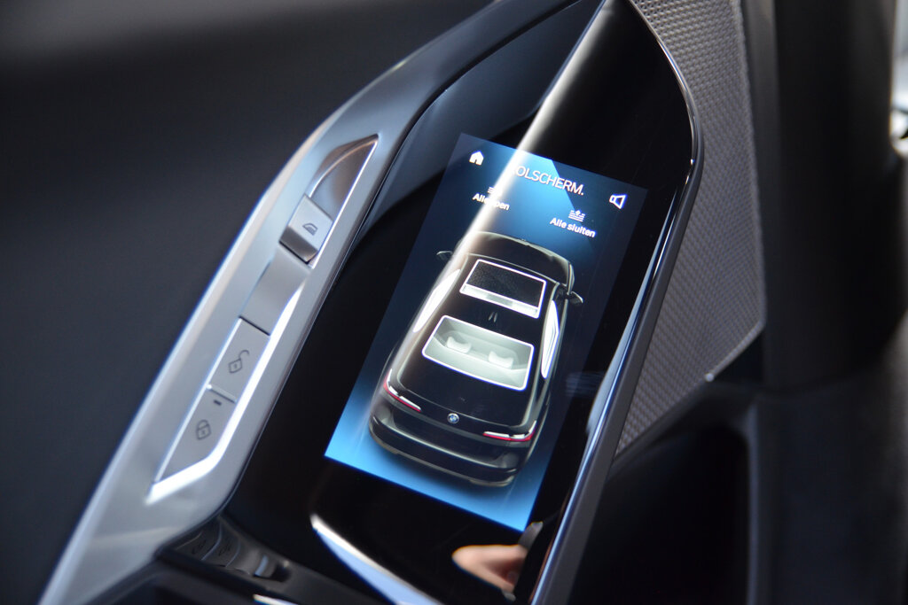 BMW i7 45
