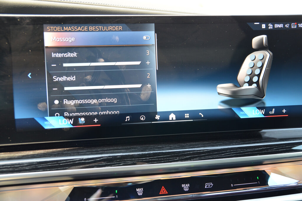 BMW i7 48