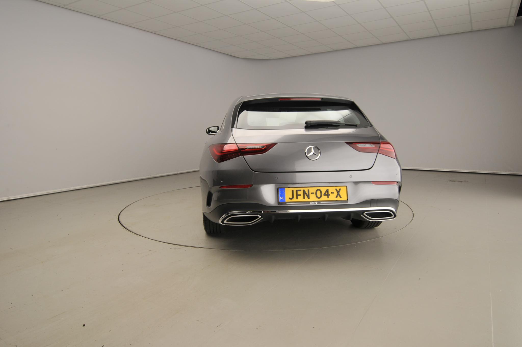 Mercedes-Benz CLA Shooting Brake 250 e AMG Line - Afbeelding 2
