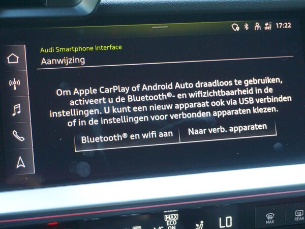 Apple Carplay/Android Auto Apple Carplay/Android Auto