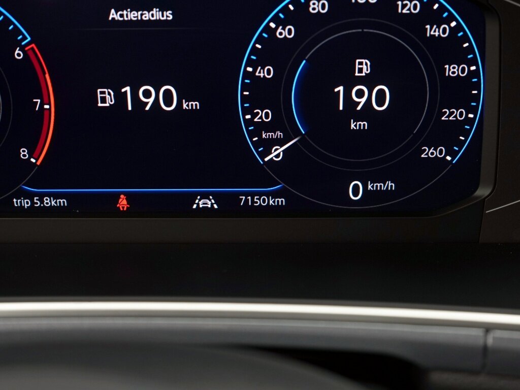 Volkswagen T-Roc 1.5 TSI Style | Virtual | Camera | IQ-Light | Stoelverwarming - Afbeelding 4