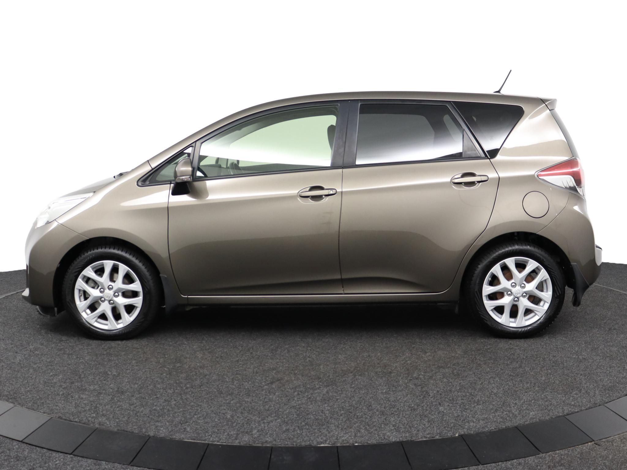 Toyota Verso-S 1.3 VVT-i Dynamic - Afbeelding 3