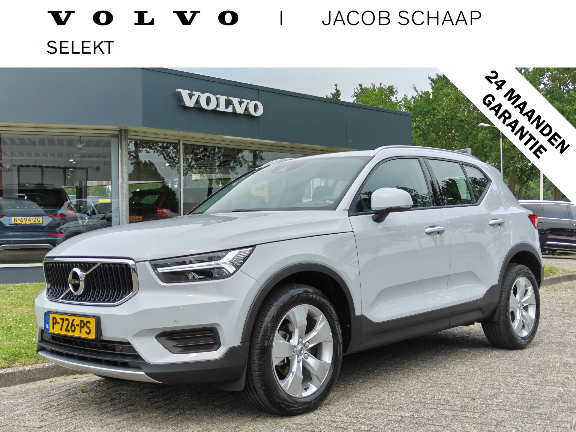 Volvo XC40 T2 130PK Momentum Business