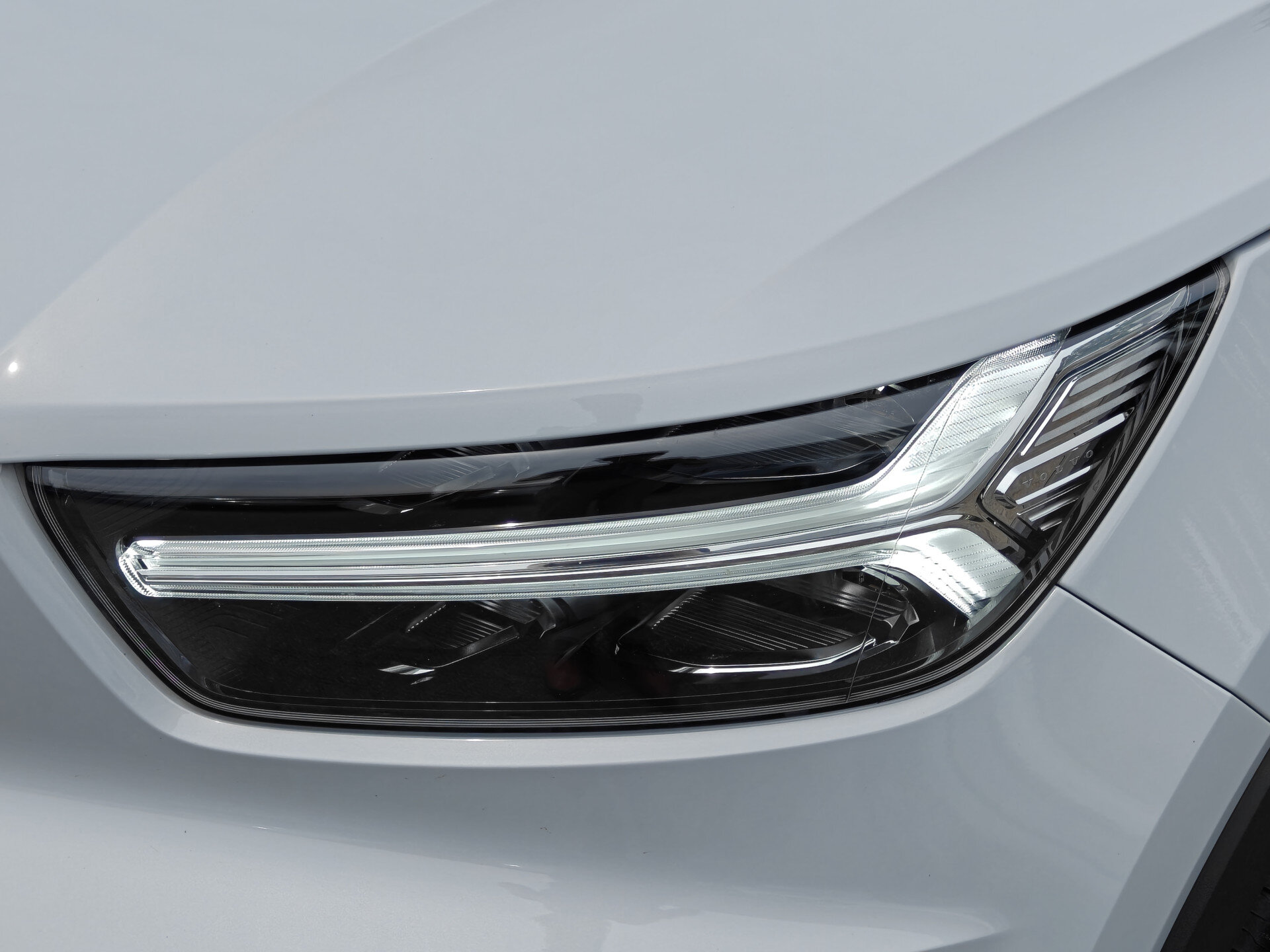 Volvo XC40 T2 130PK Momentum Business - Afbeelding 3