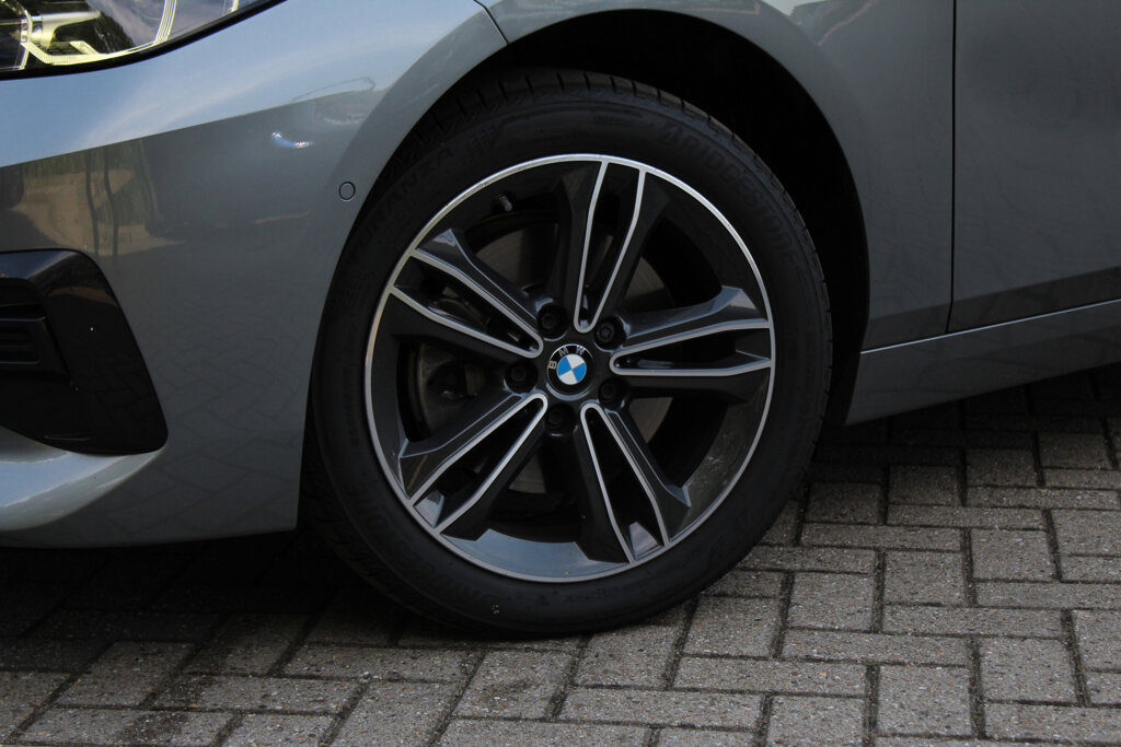 BMW 2 Serie 32