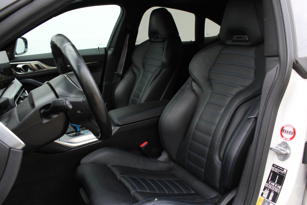 BMW i4 8