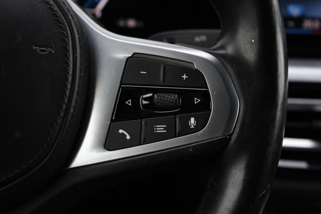 BMW i4 19