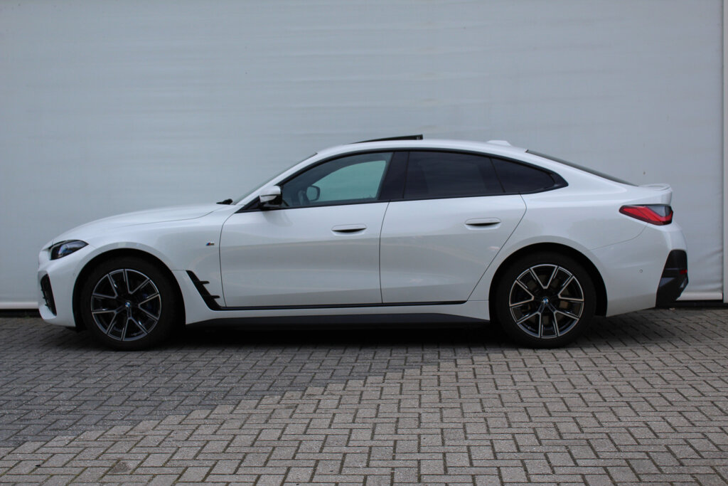 BMW i4 30