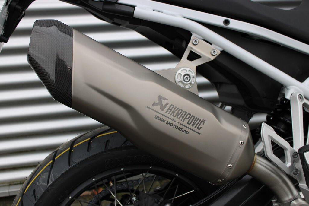 BMW F 900 GS 2