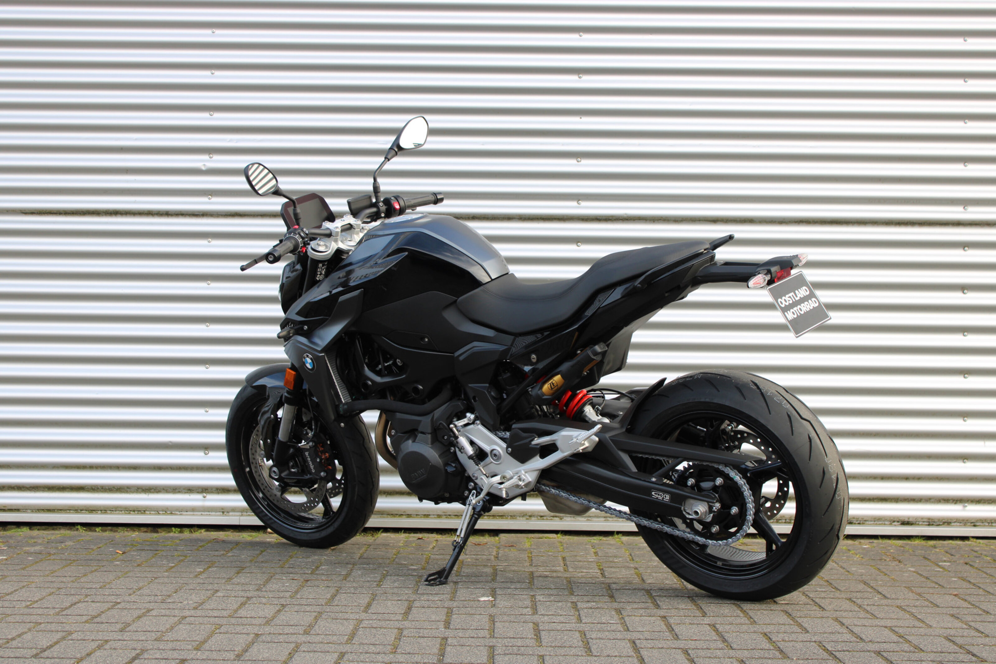 BMW F 900 R 8