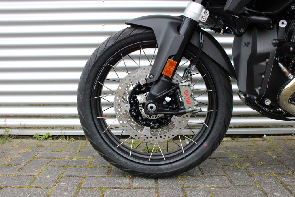 BMW R 1300 GS 9