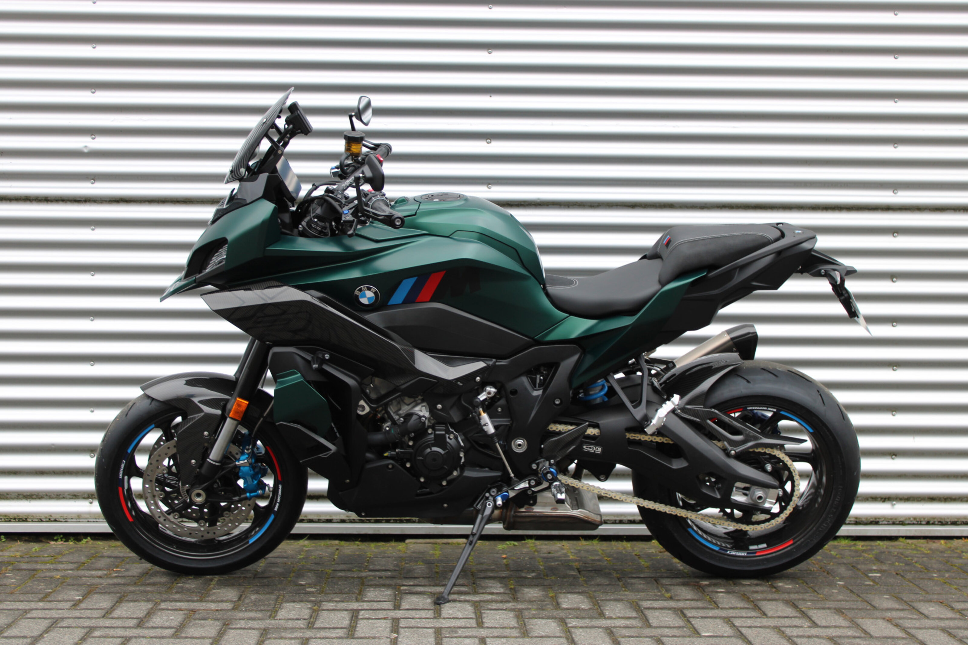 BMW M 1000 XR 6