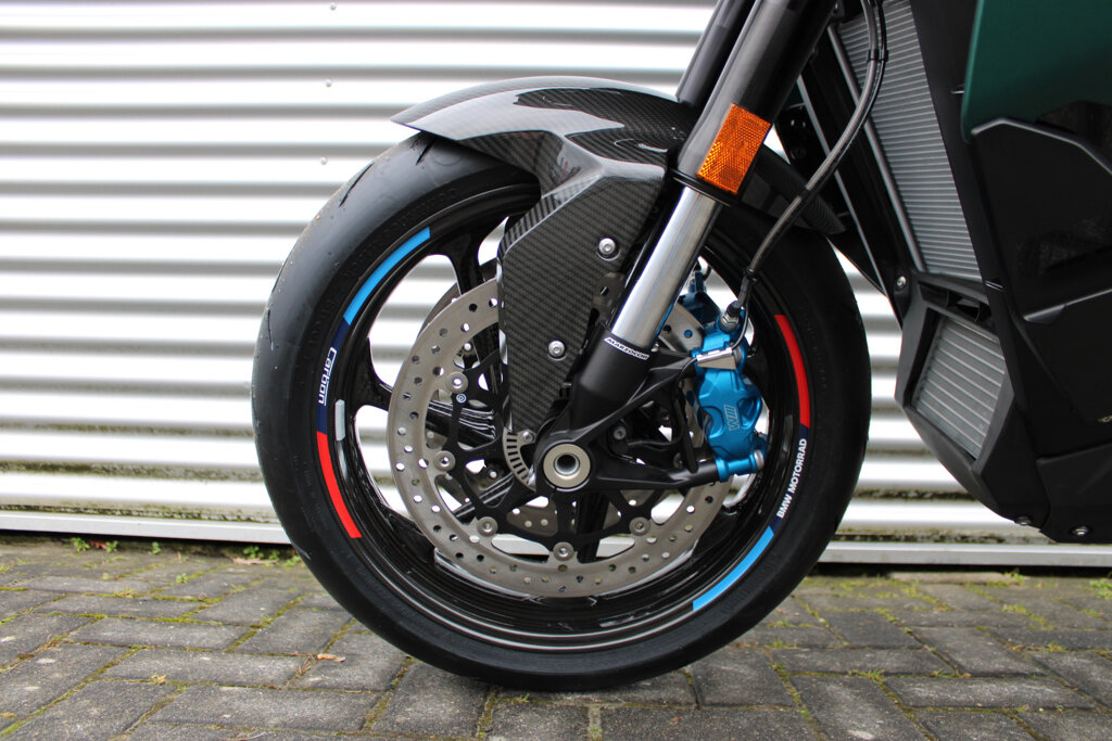 BMW M 1000 XR 7