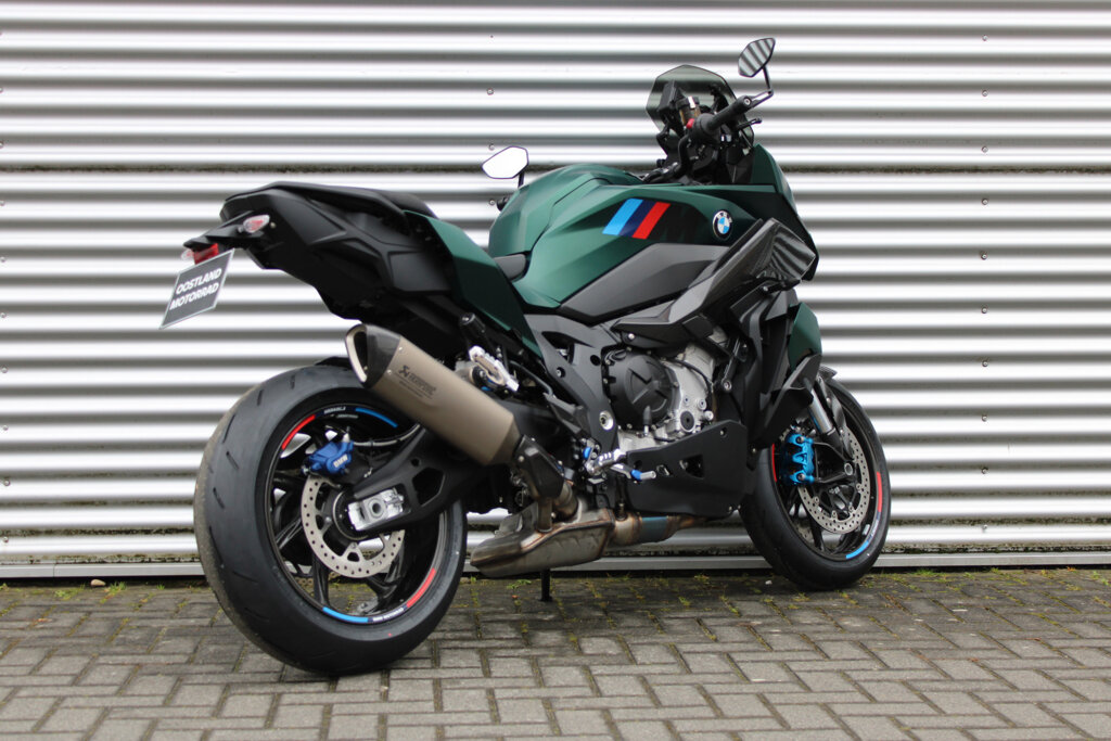 BMW M 1000 XR 10