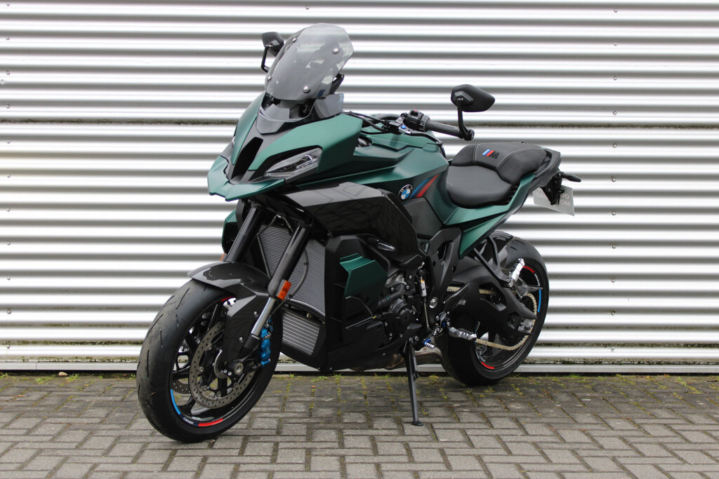 BMW M 1000 XR 25