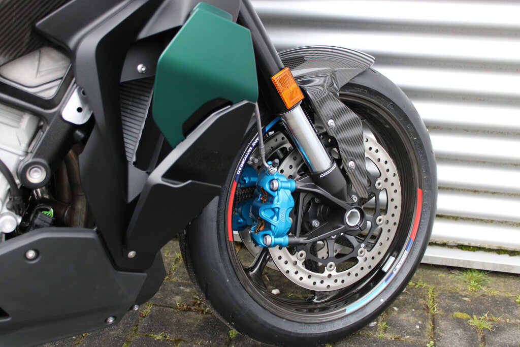 BMW M 1000 XR 28
