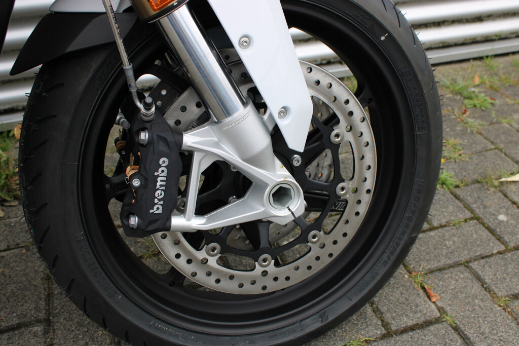 BMW S 1000 XR 12