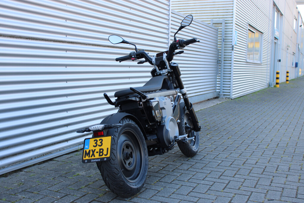 BMW CE 02 7