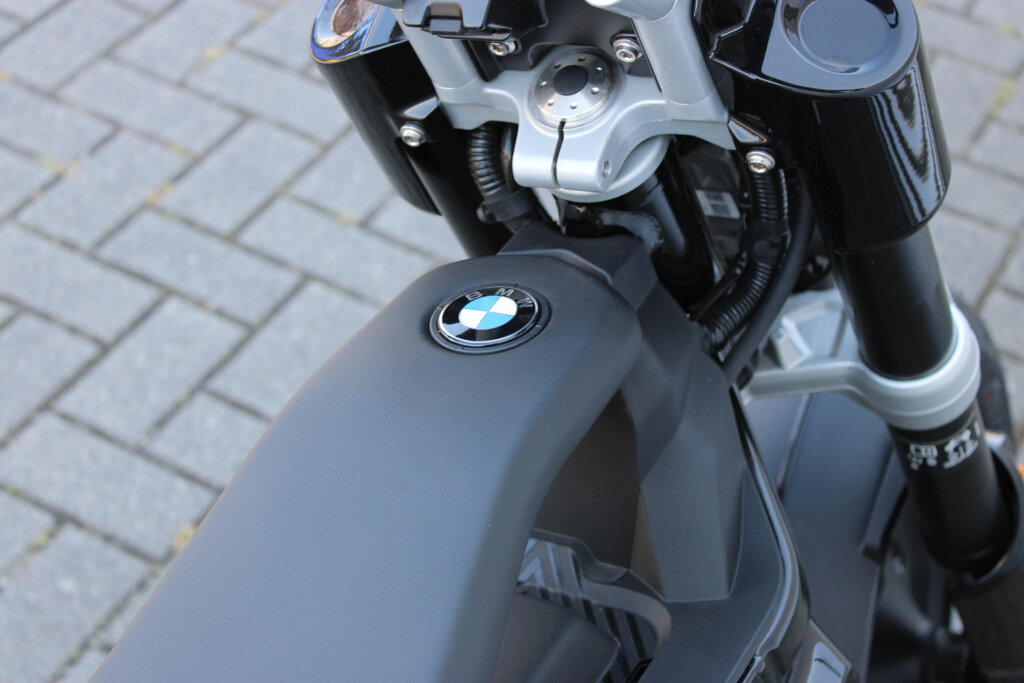 BMW CE 02 12