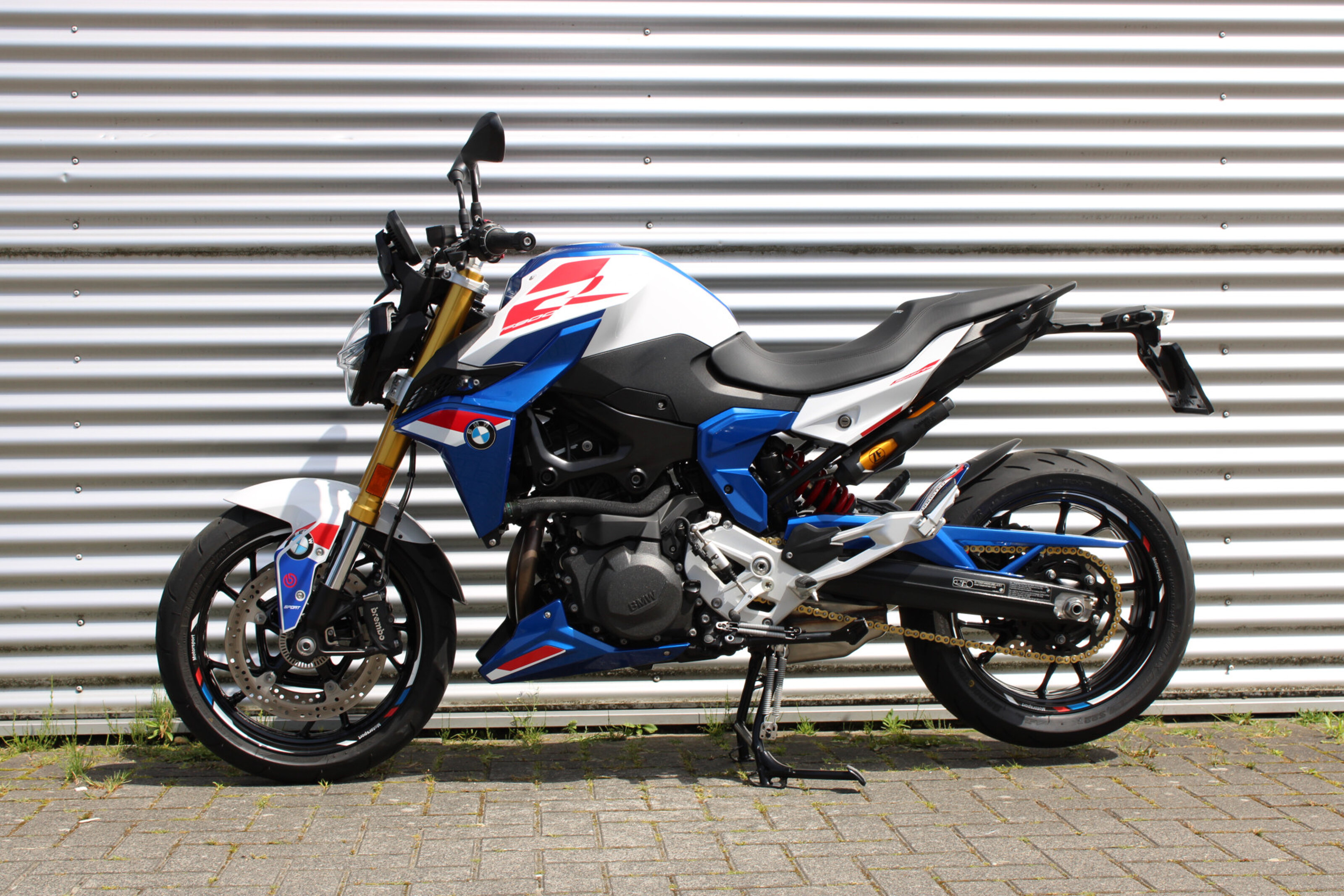BMW F 900 R 9