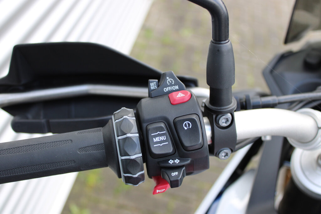 BMW F 900 GS 5