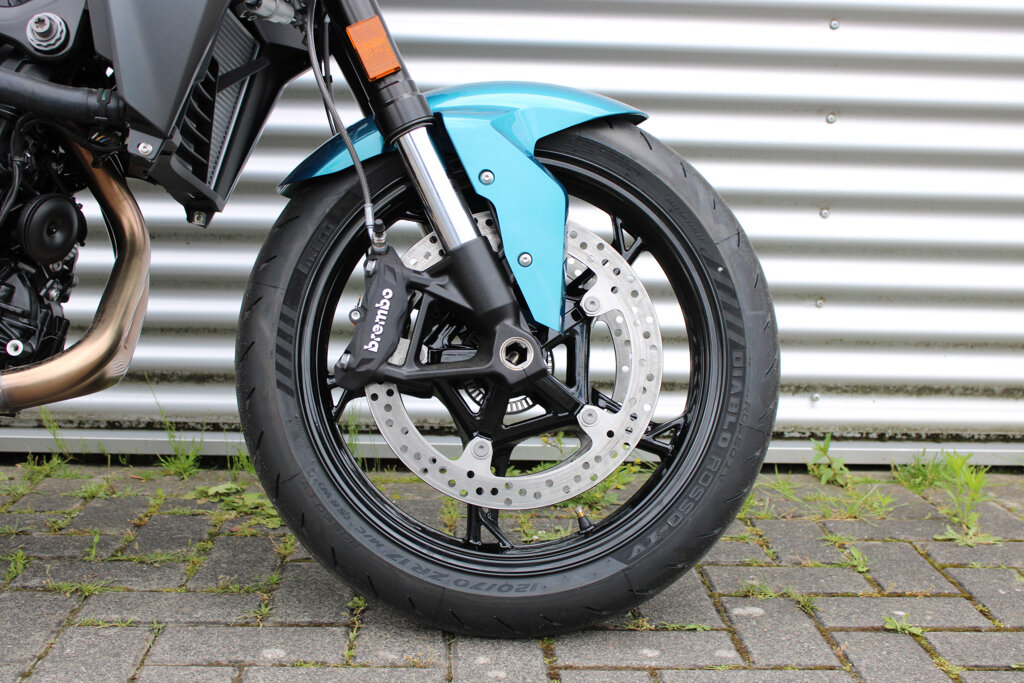 BMW F 900 R 11