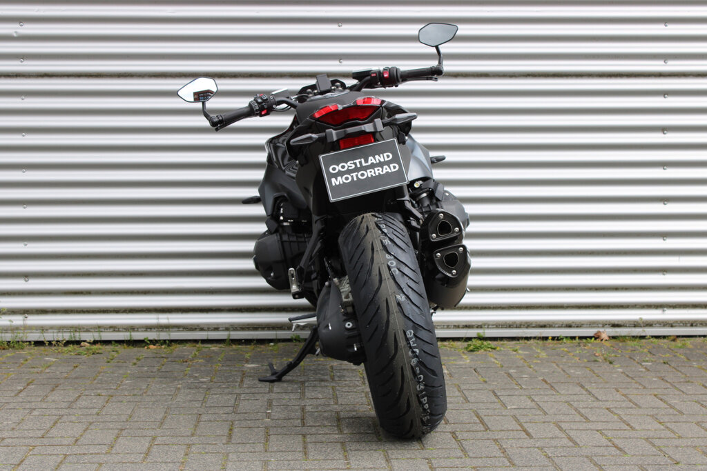 BMW R 1300 R 19