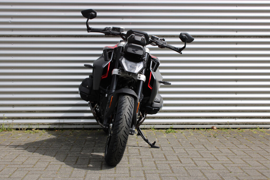 BMW R 1300 R 20