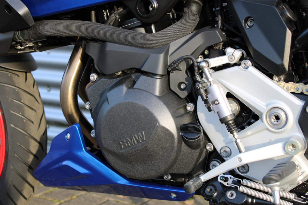 BMW F 900 XR 13