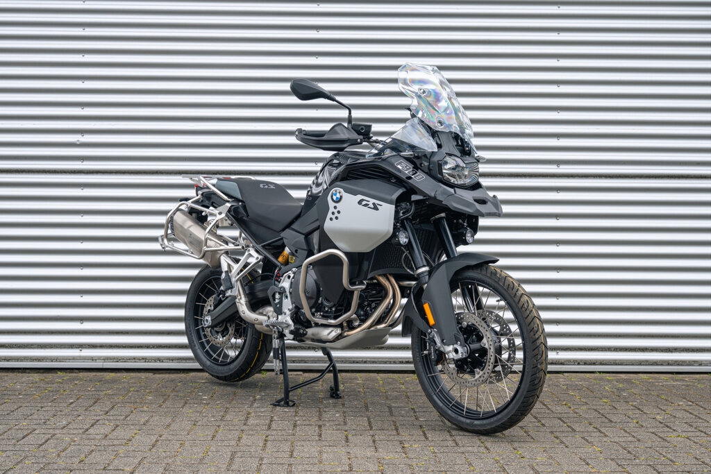 BMW F 900 GS 3